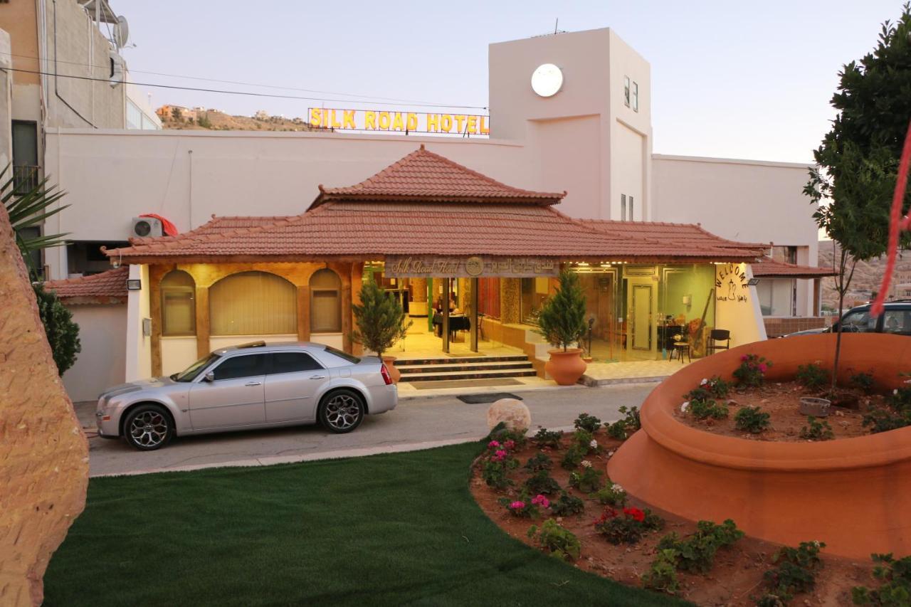 Silk Road Hotel Wadi Musa Eksteriør billede